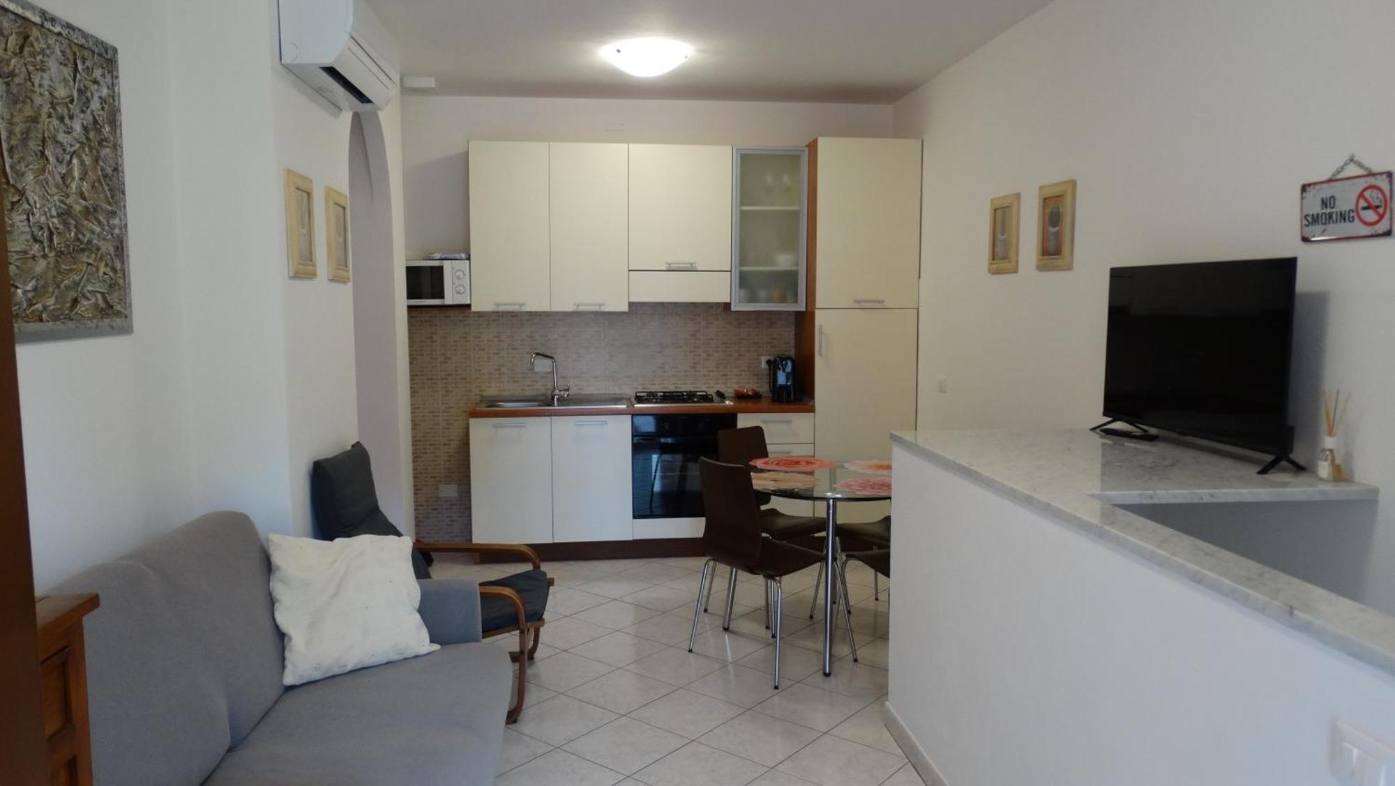 Rose Apartment Luni Extérieur photo